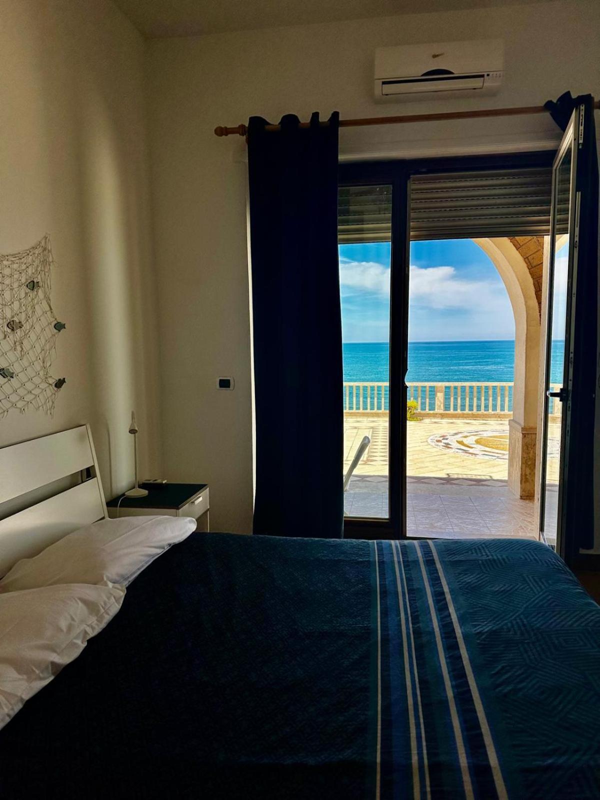 Il Paradiso Sul Mare 안치오 외부 사진